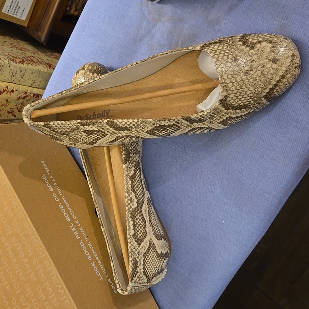 Never worn Dr. Scholls Snake flats